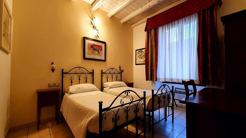 Cagliari Novecento Hotel Buitenkant foto