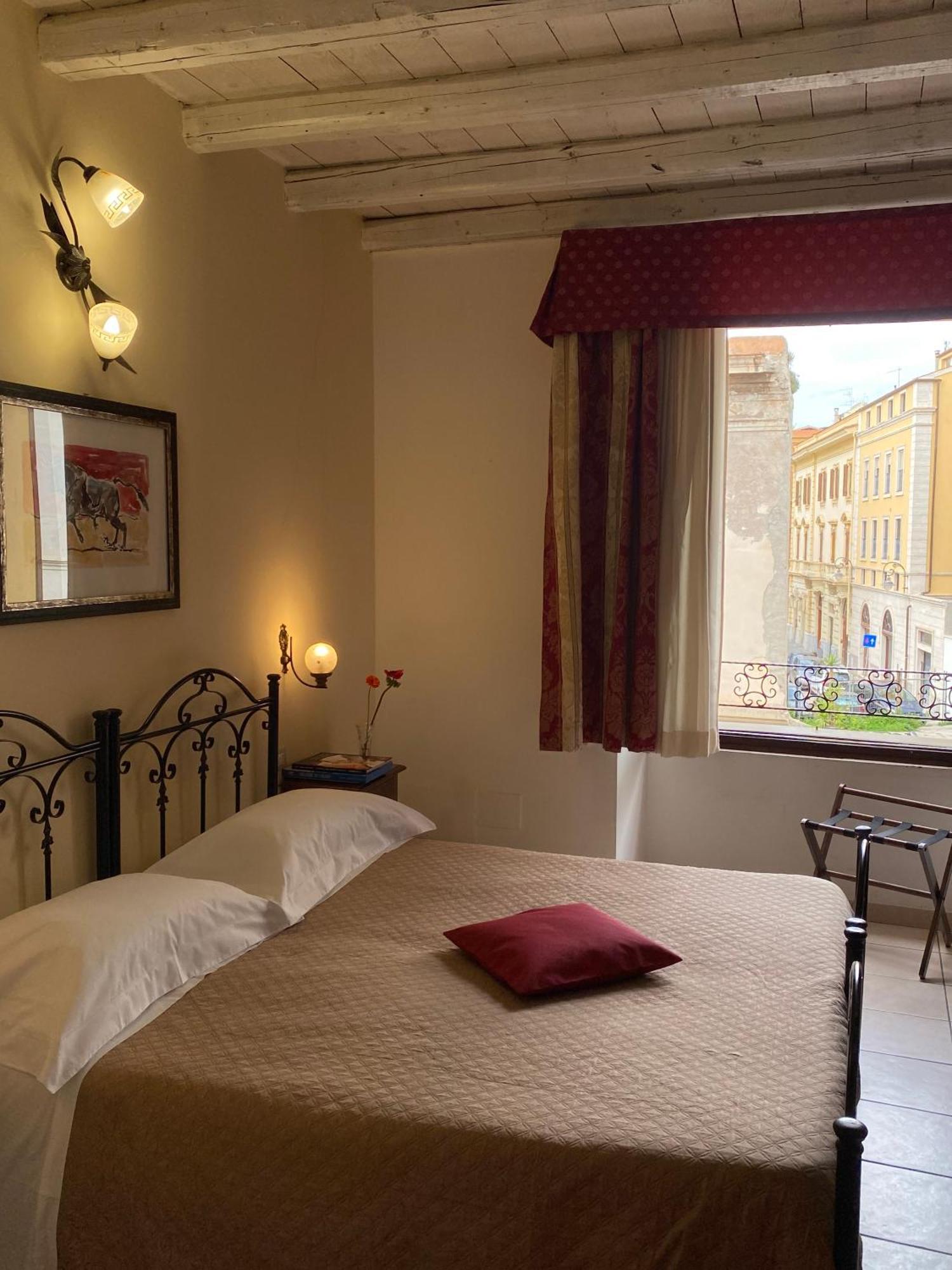 Cagliari Novecento Hotel Buitenkant foto