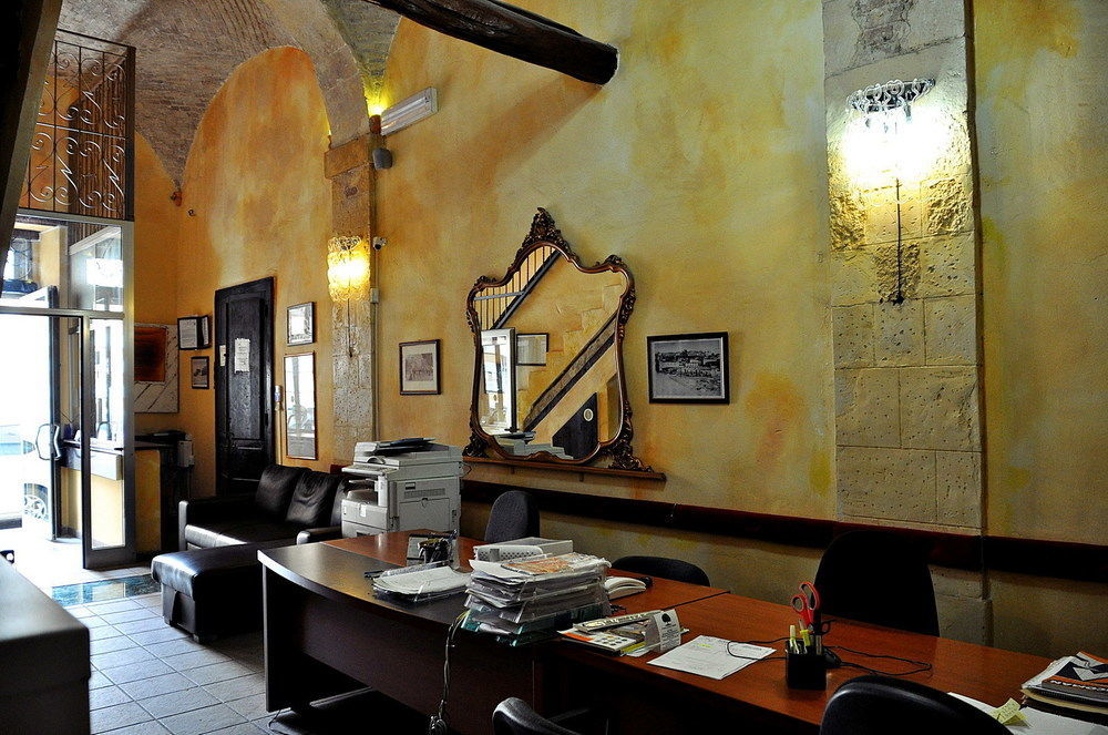 Cagliari Novecento Hotel Buitenkant foto