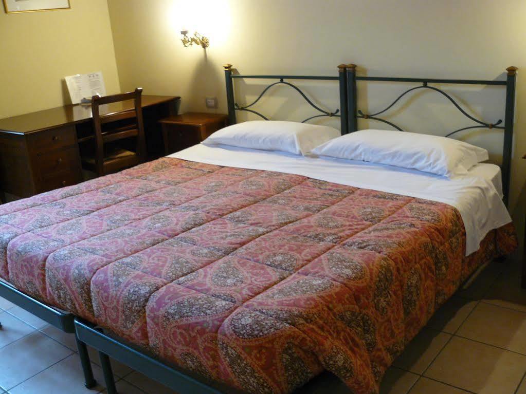 Cagliari Novecento Hotel Buitenkant foto
